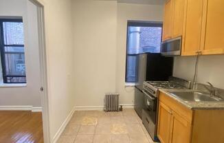 2 beds, 1 bath, 350 sqft, $2,925, Unit 26