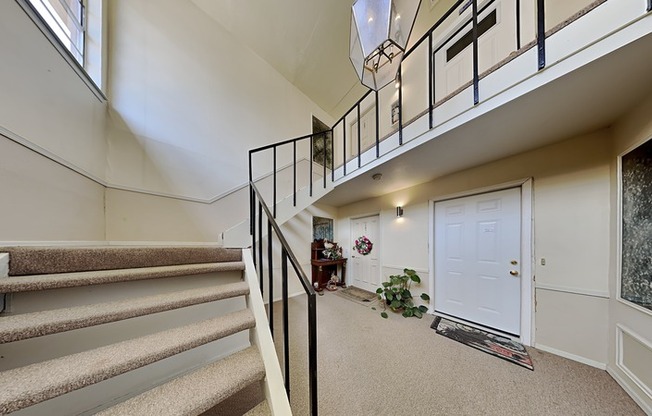 10590 HIGH HOLLOWS DR