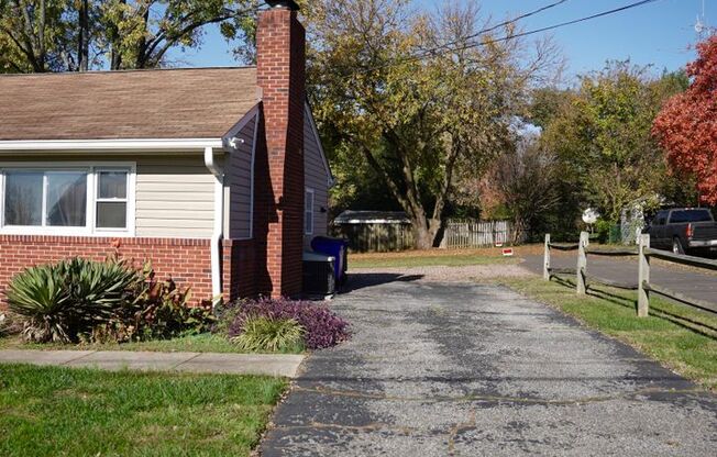 Picturesque 3 BR/2 BA Single Family Home Convenient Laurel!