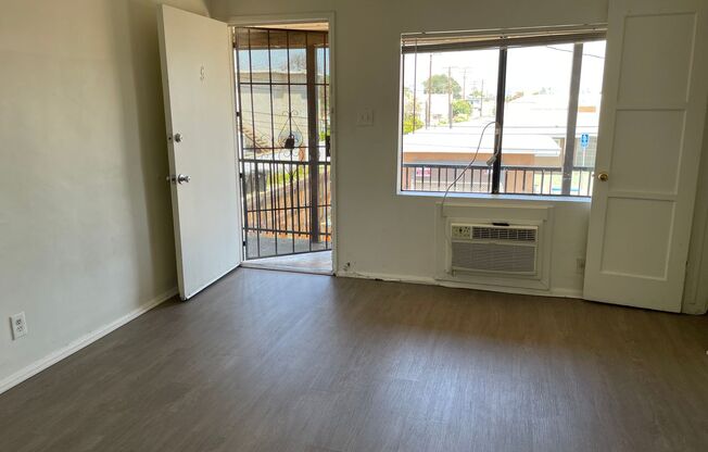 APT 1912-1914 WHITTIER BLVD