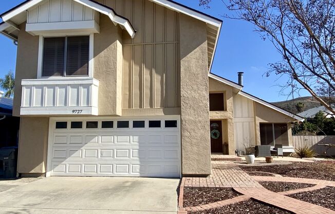 Santee NEW TO THE MARKET Beautiful 4 bedroom / 2 bath Large Family home - A MUST SEE !!