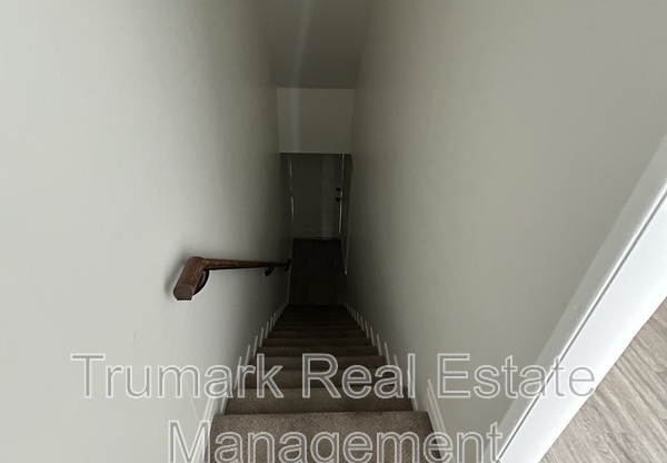 1122 E. Elk Ave.