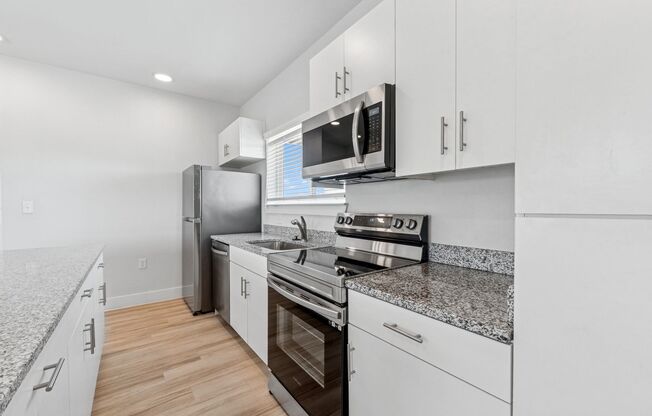 1 bed, 1 bath, 715 sqft, $1,179, Unit 523