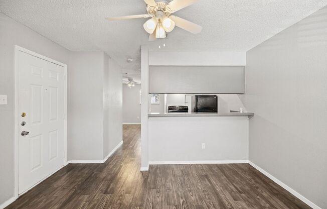 Studio, 1 bath, 500 sqft, $795, Unit 106