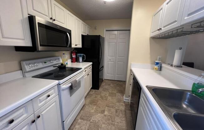 901 Litchfield Way Unit E