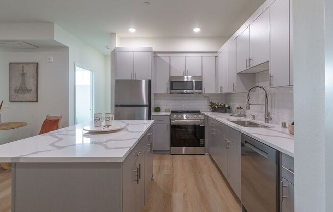 1 bed, 1 bath, 743 sqft, $1,595, Unit 11