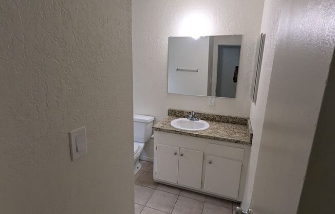 2 beds, 1 bath, 800 sqft, $1,995, Unit 1