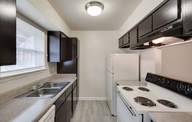 1 bed, 1 bath, 655 sqft, $949, Unit 1606