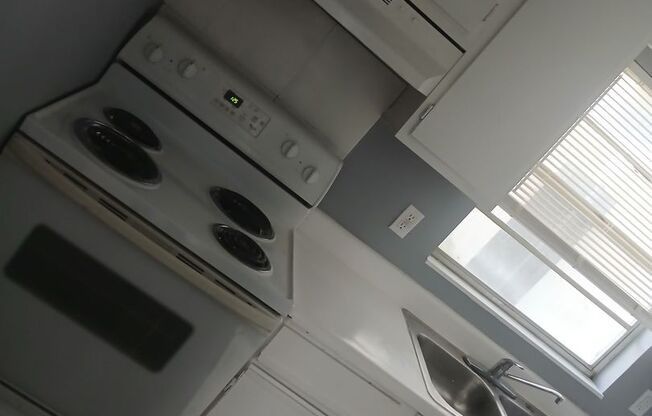 1 Bedroom, 1 Bath unit with outdoor amenities and walkability