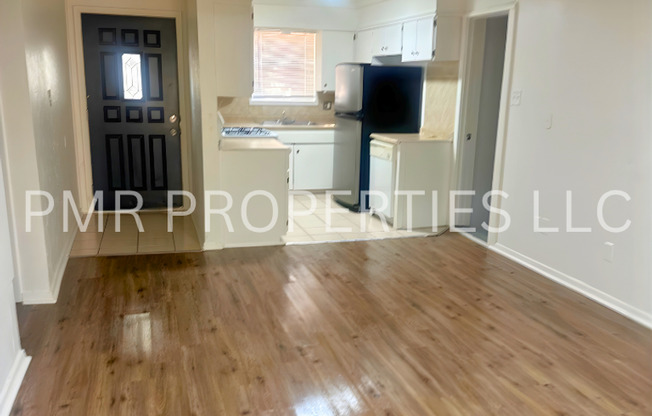 4 Bedrooms - 1.5 Bathroom House