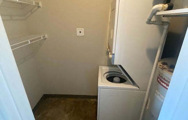 2 beds, 2 baths, 1,100 sqft, $850, Unit 616