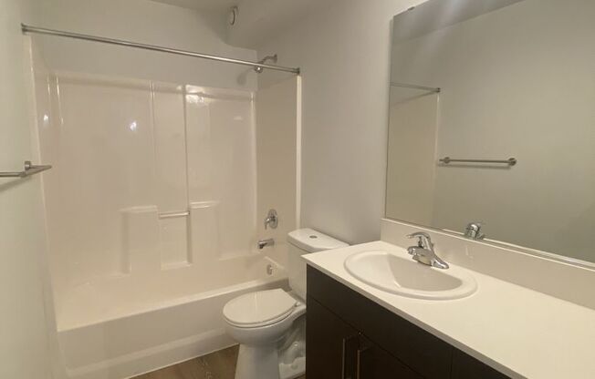 2 beds, 2 baths, 1,025 sqft, $3,095, Unit 2404-A