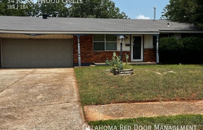 3 beds, 1 bath, 884 sqft, $1,025