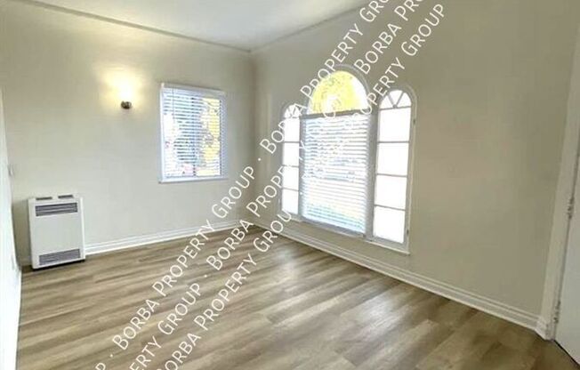1822 E. 8th St.