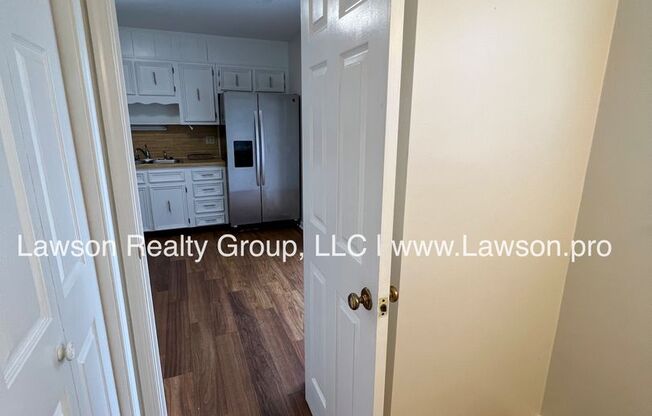 2 beds, 1.5 baths, 900 sqft, $1,295, Unit Richelieu A-3