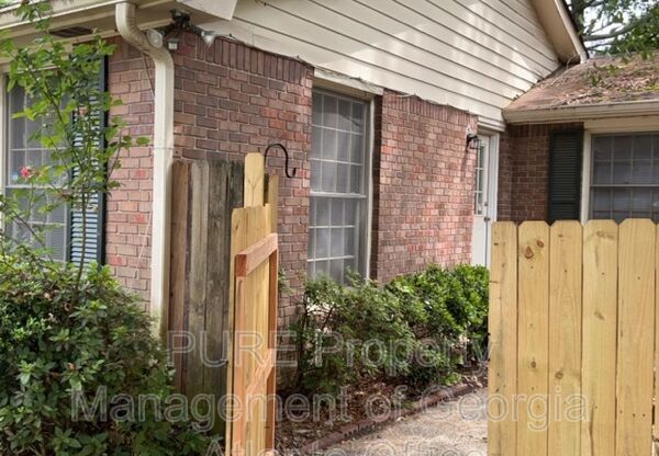 771 WILSON CIR SW