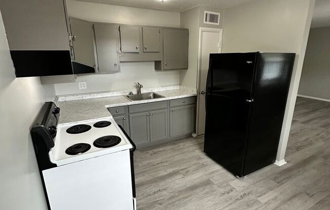 3305 TAZEWELL PIKE