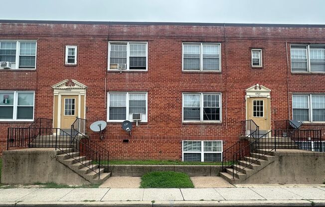 3202 EAST CAPITOL ST NE