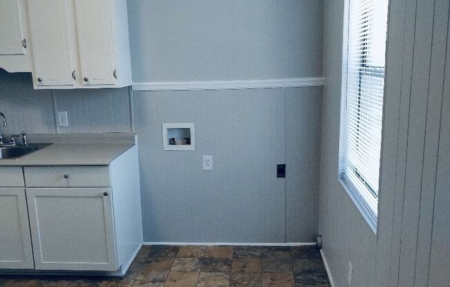 2 beds, 1 bath, 768 sqft, $995, Unit 3620-N