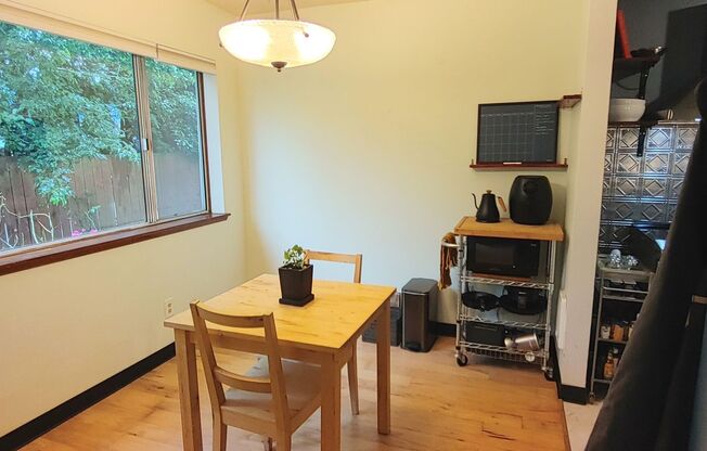 3 beds, 2 baths, $2,450