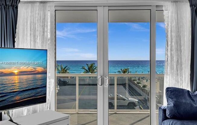2 beds, 2 baths, $3,500, Unit # 206