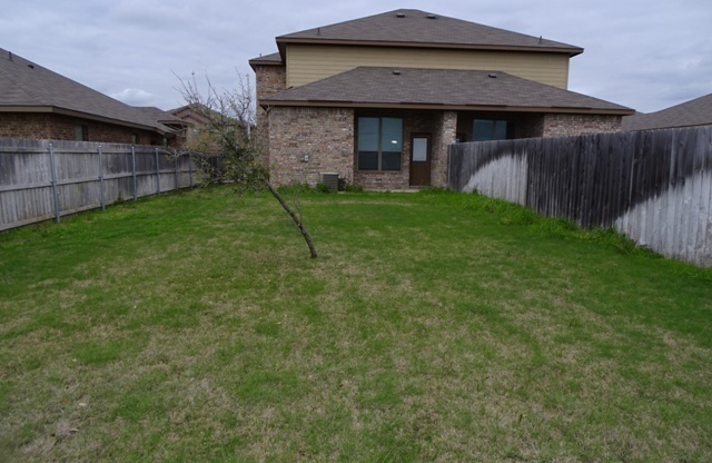 3 beds, 2.5 baths, $1,695