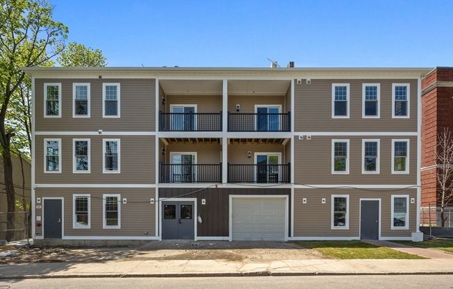 43 47 FREMONT