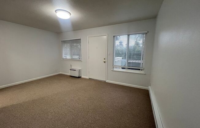 Studio, 1 bath, 380 sqft, $2,025, Unit 777-222