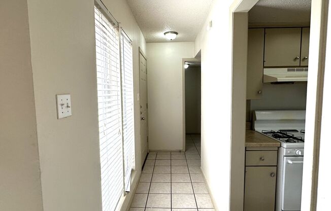 3 beds, 2.5 baths, $1,850, Unit Unit A