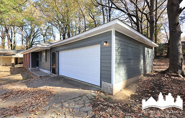 Introducing 3992 Cliffdale St, a charming 3-bedroom, 1-bathroom house located in the heart of Memphis, TN.