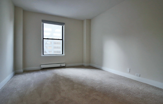 111 MILE VAN DER ROHE WAY