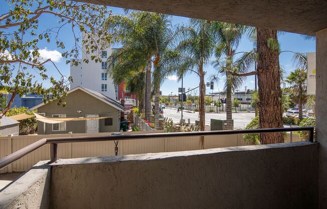 3 beds, 2 baths, 1,105 sqft, $3,295, Unit 139