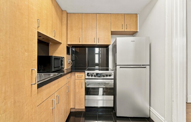 1 bed, 1 bath, 290 sqft, $2,450, Unit 3D