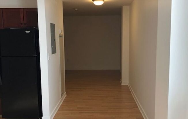 Studio, 1 bath, 500 sqft, $1,499, Unit 201