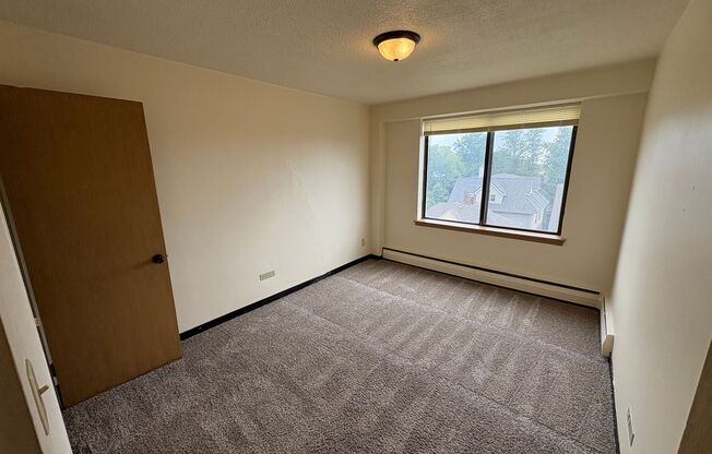 1 bed, 1 bath, 620 sqft, $1,110, Unit 609