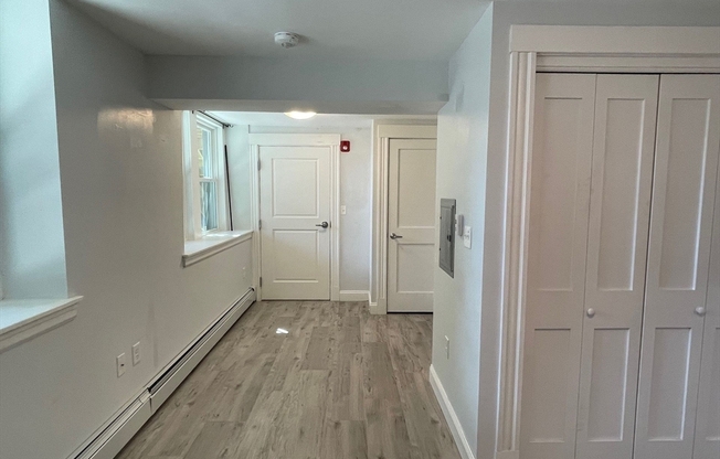 Studio, 1 bath, 420 sqft, $2,000, Unit 22