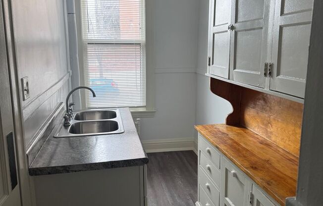 Studio, 1 bath, $865, Unit 07