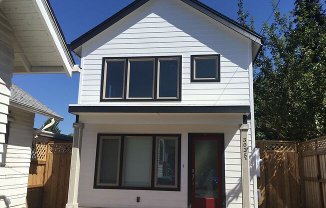 Custom Kenton Townhouse (Short Term)
