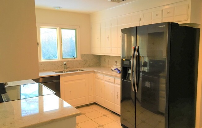 35 Deerhaven Rd