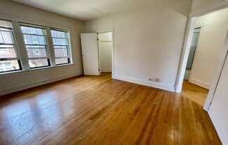 1 bed, 1 bath, $1,095, Unit 11