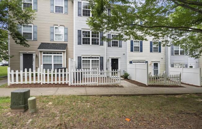 3011 # 107 BARRYMORE ST