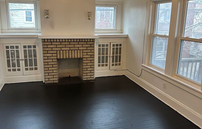 1 bed, 1 bath, $795, Unit Unit 4