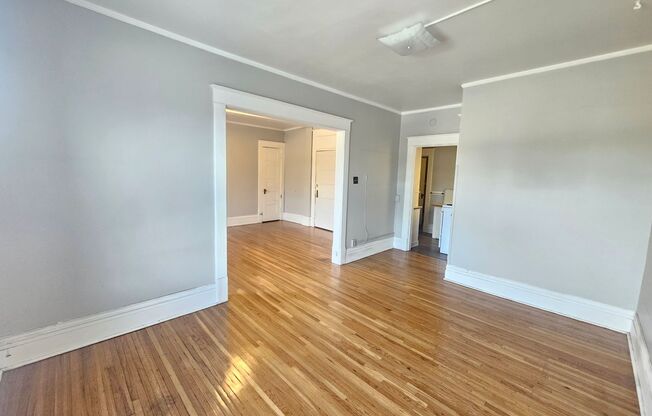 1 bed, 1 bath, 572 sqft, $925