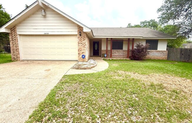 MUST SEE! AVAILABLE NOW! UNIQUE 4 Bedroom/ 2 Bath Home!