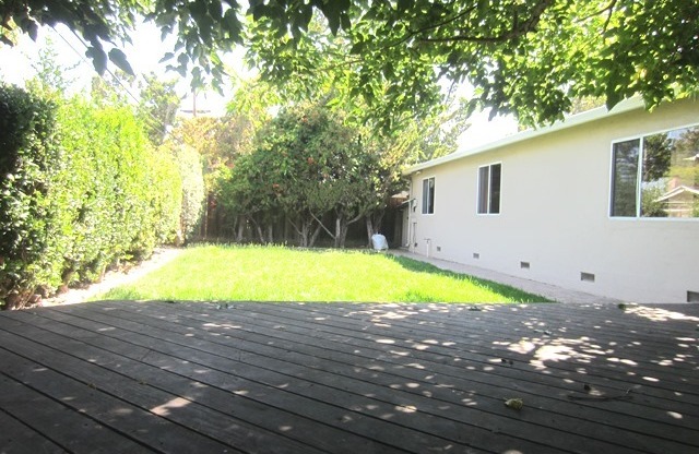 3 beds, 2 baths, $4,600