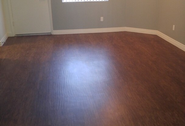 1 bed, 1 bath, 704 sqft, $1,500, Unit 123