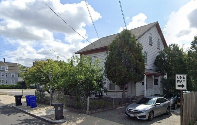 4 beds, 2 baths, 1,541 sqft, $2,700, Unit 38
