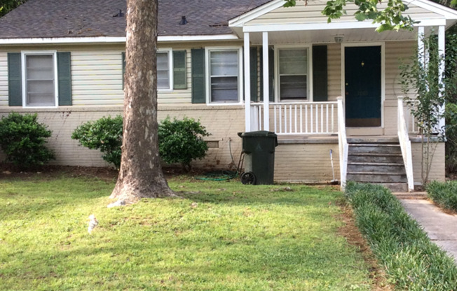 1009 East Magnolia Avenue Auburn, AL 36832