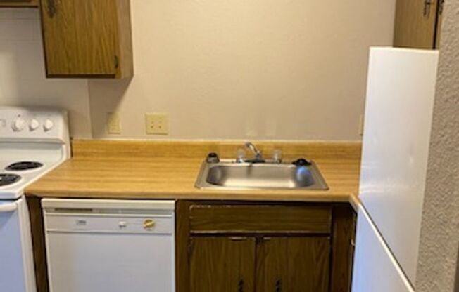 Studio, 1 bath, 520 sqft, $560, Unit 2722-312