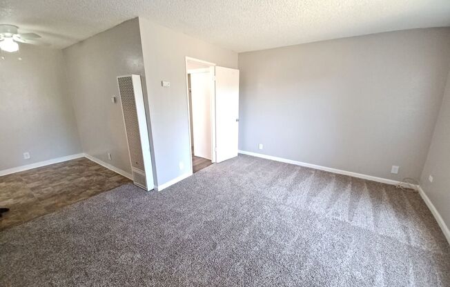 Studio, 1 bath, 550 sqft, $1,100, Unit UNIT 77